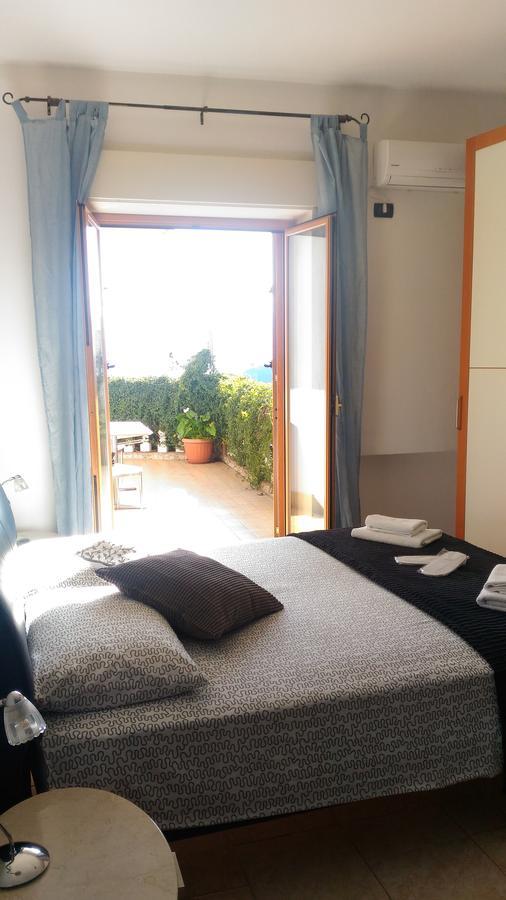 Le Porte Di Taormina Bed & Breakfast Стая снимка